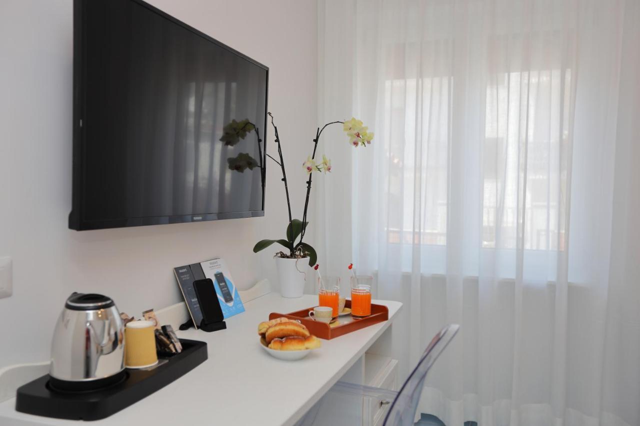 Domus Meta Bed & Breakfast エクステリア 写真